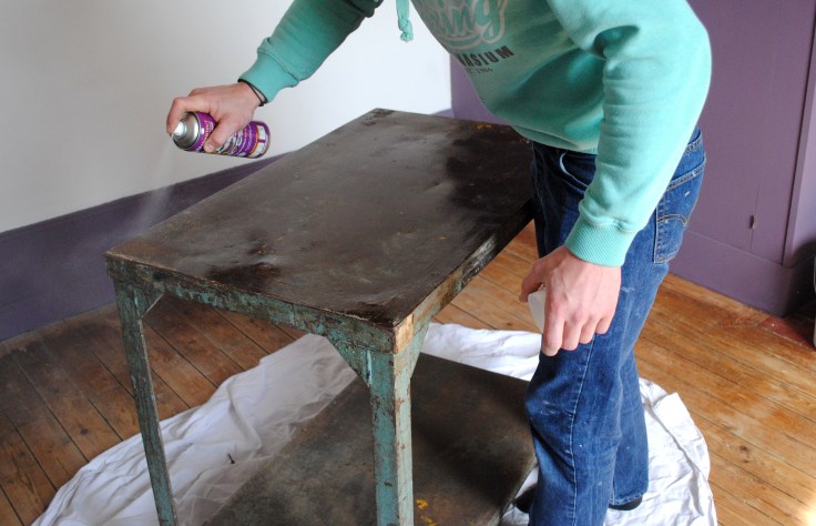 établi résine - pulvérisation