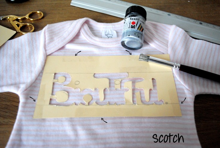 diy body bébé 2- pochoir scotch