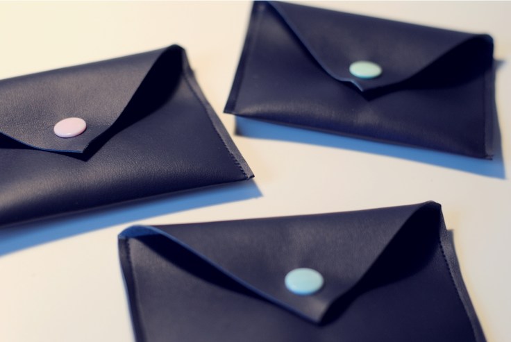 DIY - Porte Carte Simili Cuir Pression Kam - 11