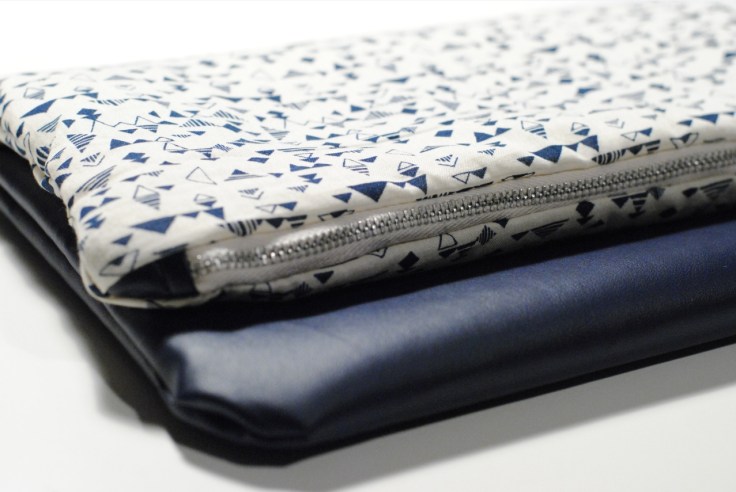 DIY - Couture Pochette Bleue Zippée 06