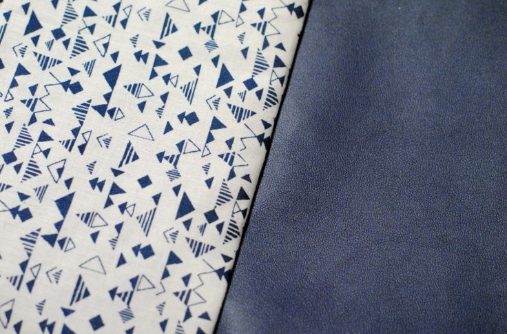 DIY - Couture Pochette Bleue Zippée 10