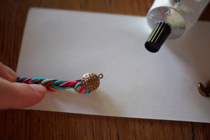 DIY Bracelet pompons 03
