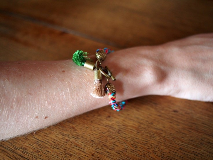 DIY Bracelet pompons 05