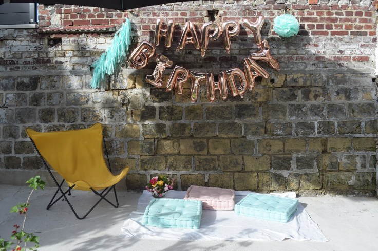 Anniversaire 1 an Lola Coussin de sol Enjoy Home 02