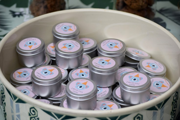 Organiser anniversaire 2 ans - cadeau invite bougies personnalises mesinvites