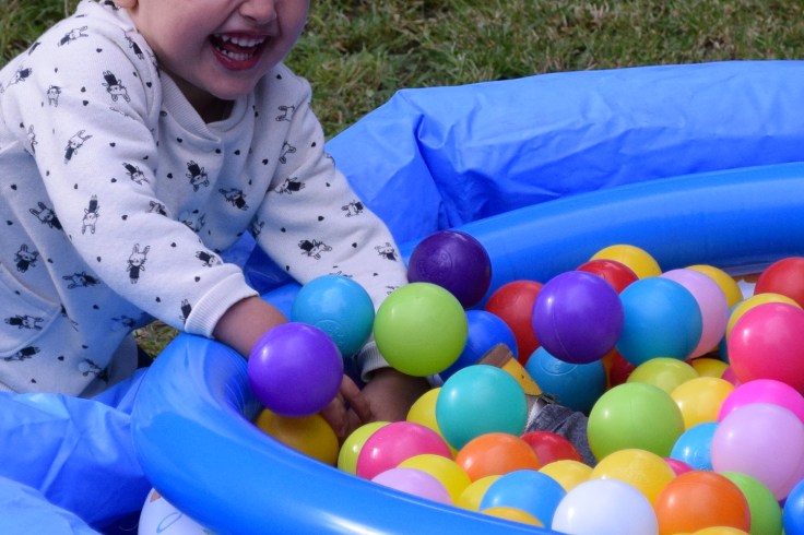 Organiser anniversaire 2 ans - piscine a balles 02