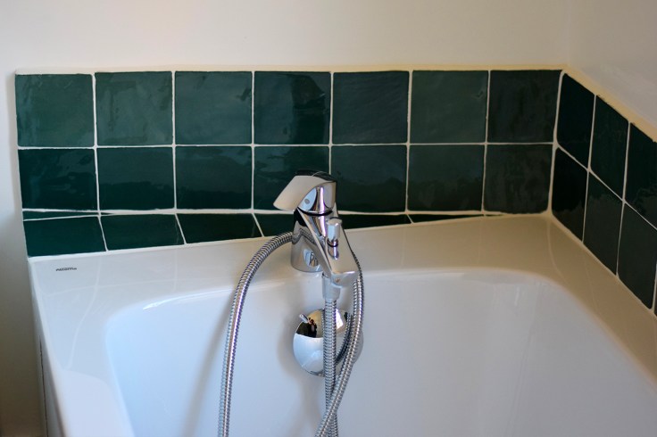 Renovation salle de bain ancienne faience zellige 02